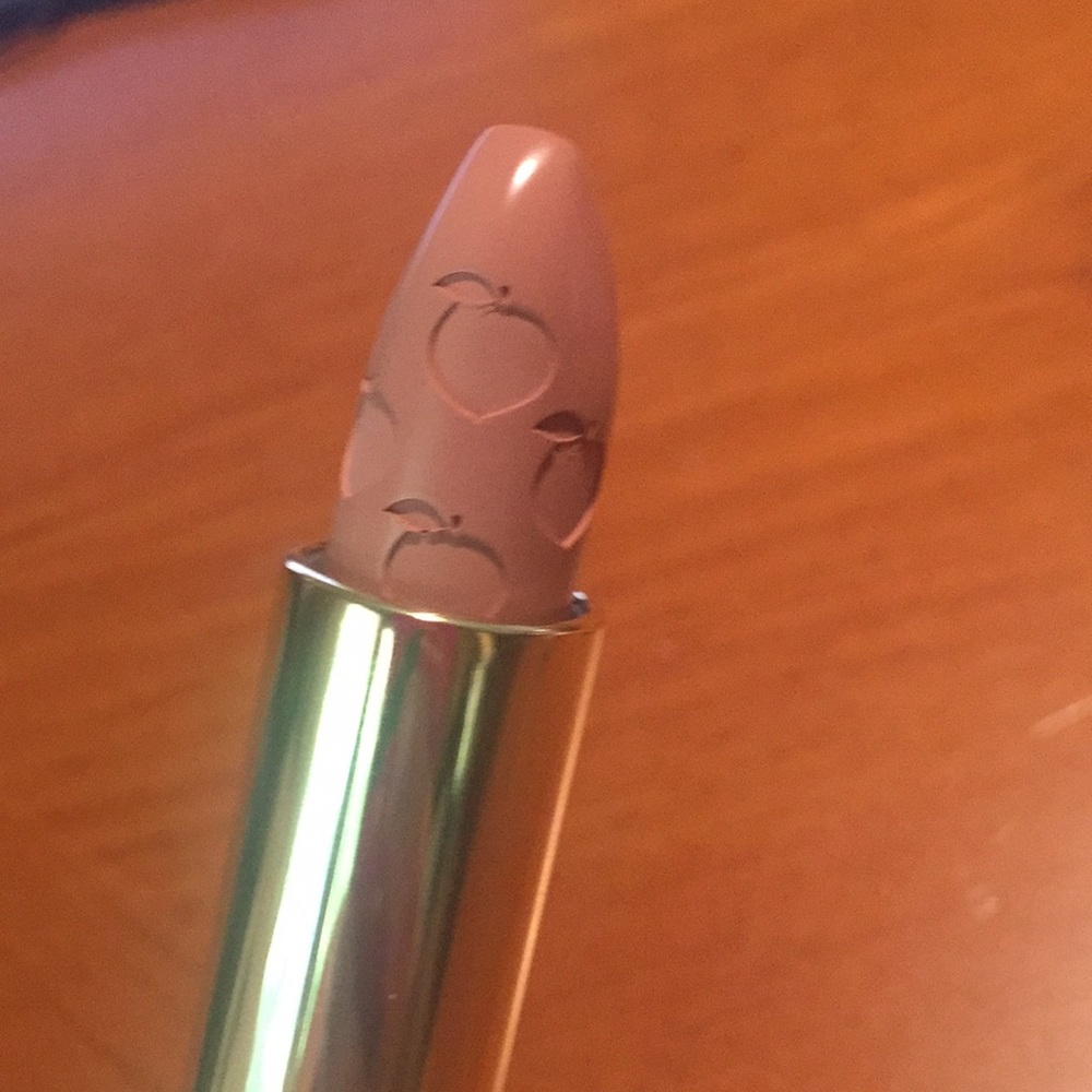 Too Faced Peach 🍑 Kiss Lipstick 👄 - Picture 5 of 8